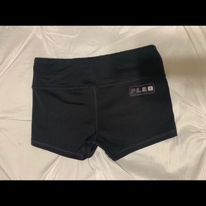 Women’s Fleo shorts